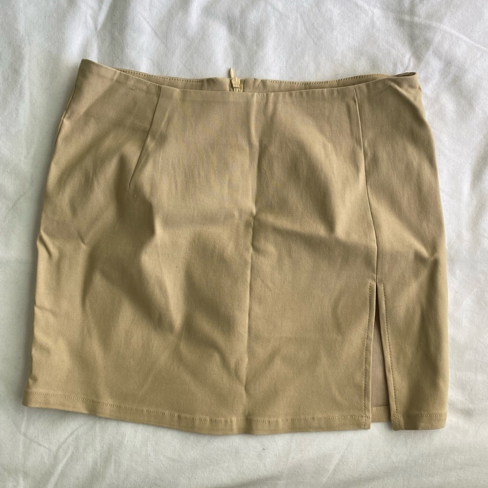 Beige mini skirt